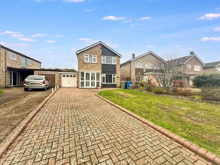 Penryn Close, North & West Earlham, Norwich, NR4 7LY