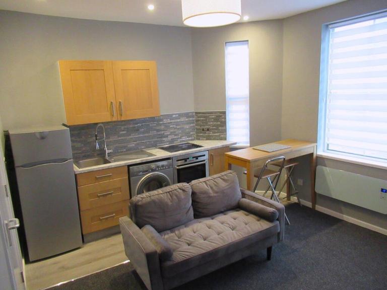 Pershore Road, Selly Oak, Birmingham, B29 7LS