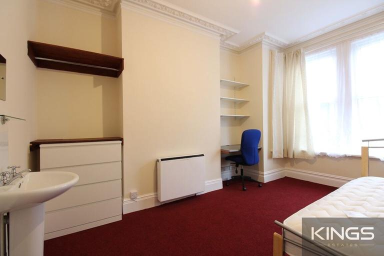 6 bedroom house for rent Shakespeare Avenue, Southampton, SO17 2GY