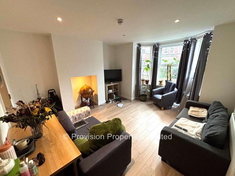 Cardigan Road Leeds, Hyde Park, Leeds, LS6 1LU