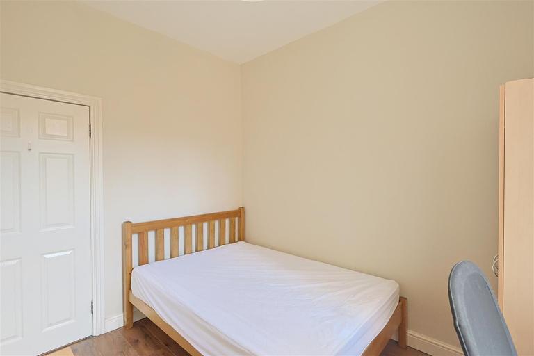Myrtle Grove, Jesmond, Jesmond, Newcastle, NE2 3HT
