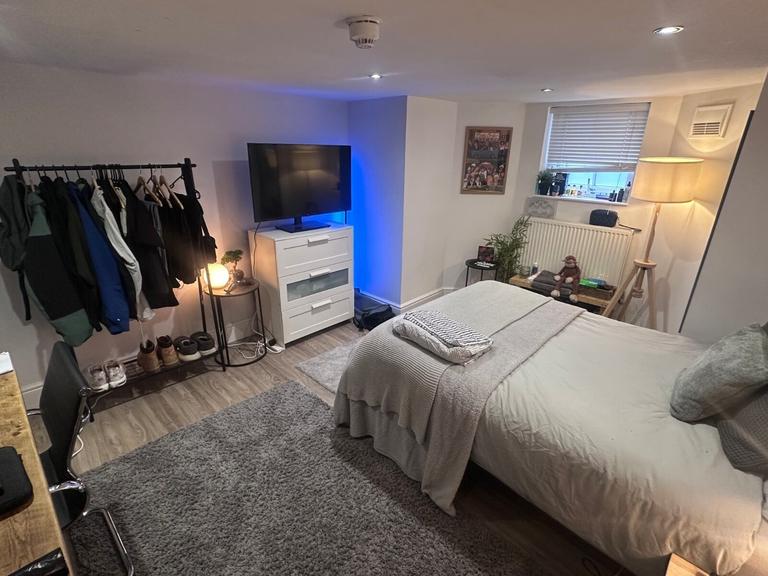 5 Bed, City Centre, Nottingham, NG1  5GL