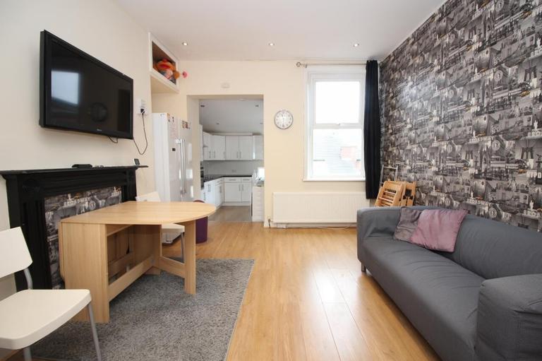 5 bedroom apartment for rent Doncaster Road, Newcastle, NE2 1RB UniHomes