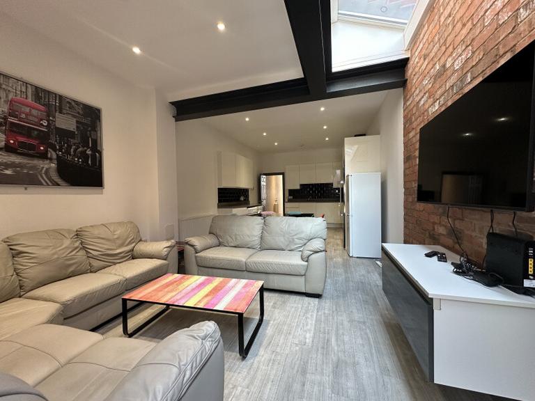 Elliott Villas, Selly Oak, Birmingham, B29 7DE