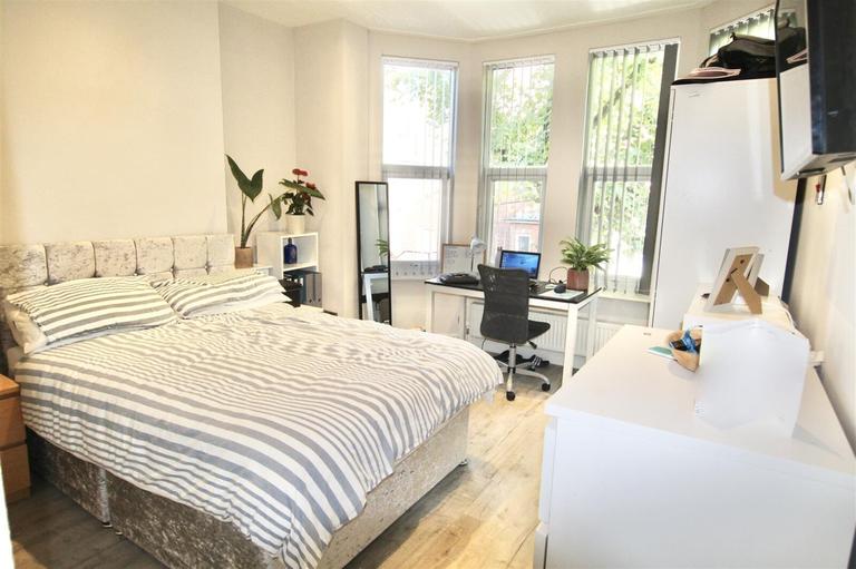 Derby Grove, Lenton, Nottingham, NG7 1PE
