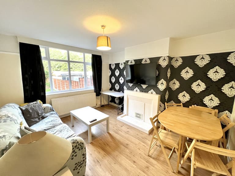 Homestead Crescent Didsbury, Didsbury, Manchester, M19 1GL Homestead Crescent Didsbury, Didsbury, Manchester, M19 1GL