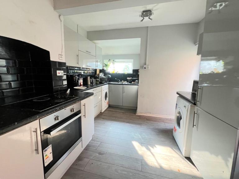 Burlington Road, The Polygon, Southampton, SO15 2FQ