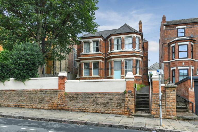 Burns Street, Arboretum, Nottingham, NG7 4DT