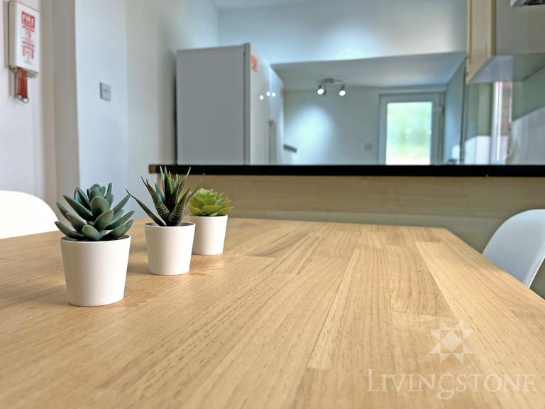 Adderley Road, Clarendon Park, Leicester, LE2 1WA