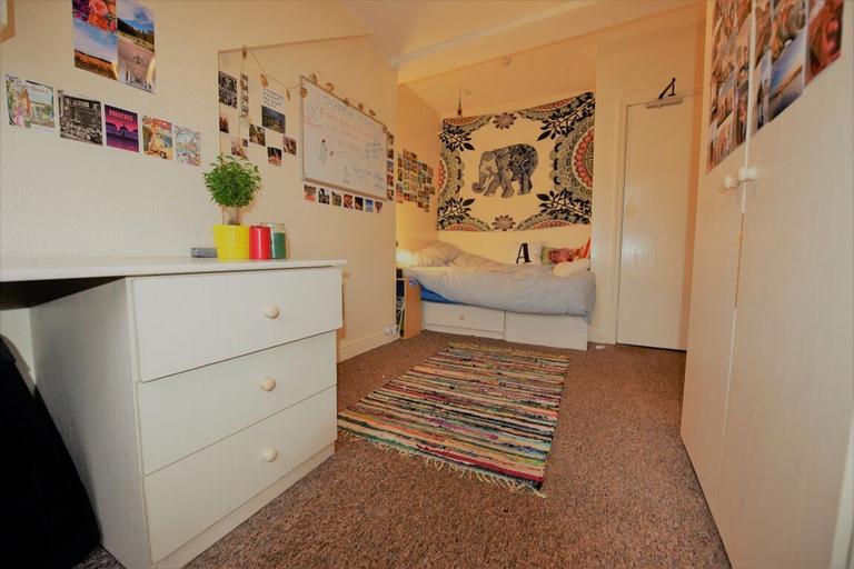 Archery Road, Woodhouse, Leeds, LS2 9AU