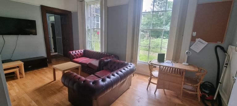 1 North Grange Road, Headingley, Leeds, LS6 2BR