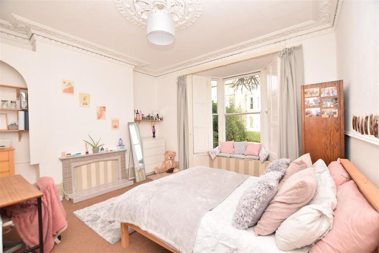 Hampton Road, Redland, Bristol, BS6 6JG