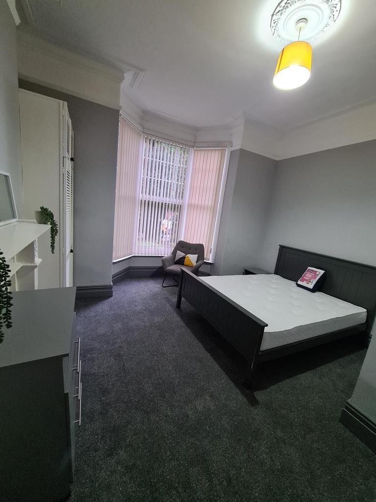 Sketty Road, Uplands, Swansea, SA2 0LJ