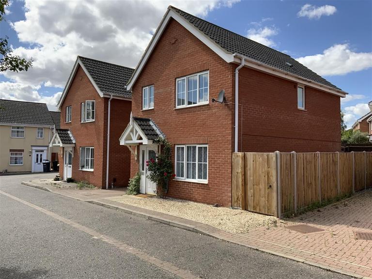 4 bedroom house for rent Mavish Close, Norwich, NR5 9PJ UniHomes