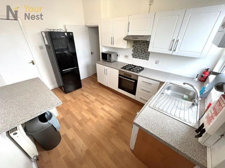Westfield Road, Hyde Park, Leeds, LS3 1DF