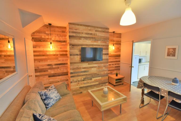 5 bedroom house for rent Springvale Road, Sheffield, S10 1LQ UniHomes