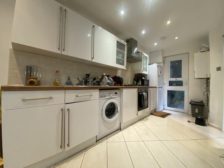 Miskin Street, Cathays, Cardiff, CF24 4AS