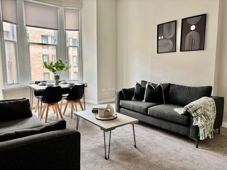St Vincent Street, 2F2, City Centre, Glasgow, G3 8XU St Vincent Street, 2F2, City Centre, Glasgow, G3 8XU