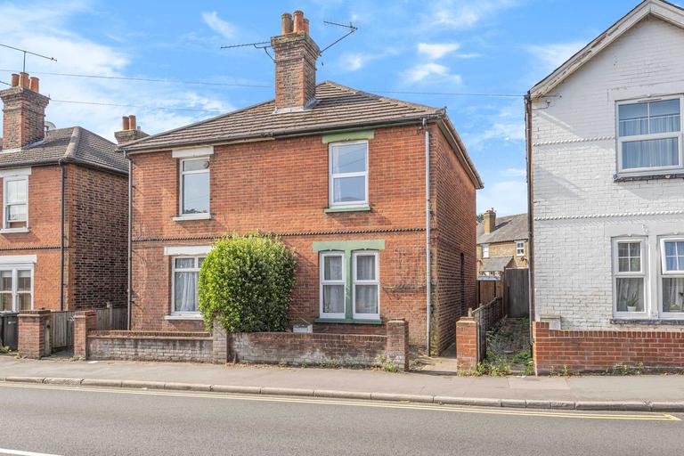 Guildford Park Road, Guildford, Surrey, GU2 7NF