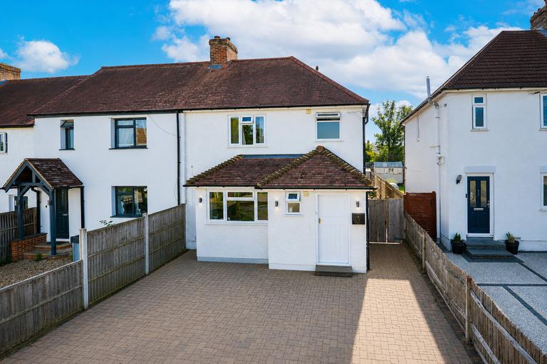 Gloucester Road, Guildford, Surrey, GU2 9TG
