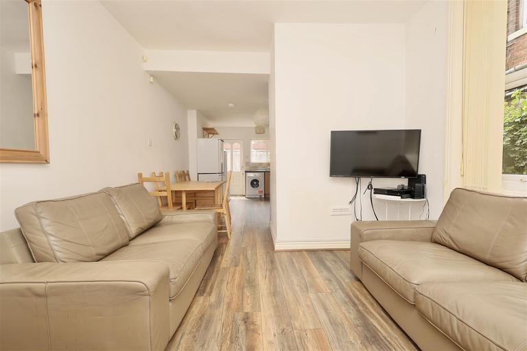 Warton Terrace, Heaton, Newcastle, NE6 5LR