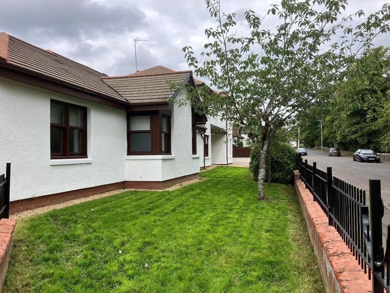 Netherlee Lane, West End, Glasgow, G44 3QB