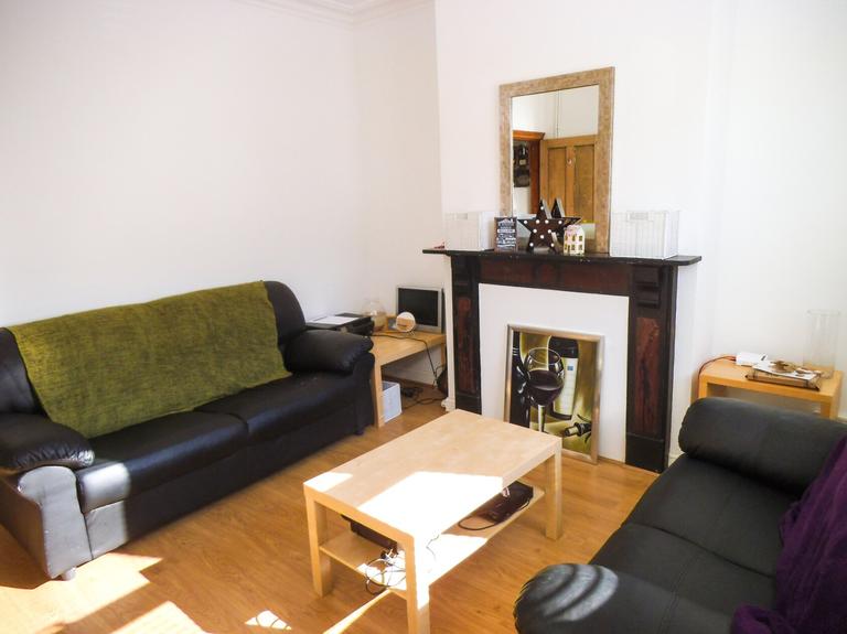 4 bedroom house for rent Carberry Place, Leeds, LS6 1QJ UniHomes