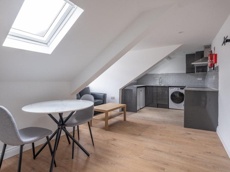 Hutton Terrace, Jesmond, Newcastle, NE2 1QT