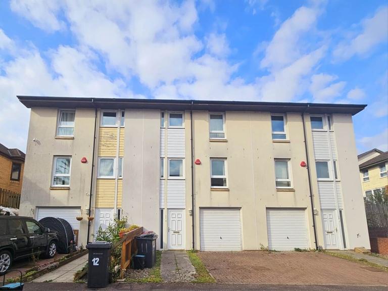 Friary Gardens, West End, Dundee, DD2 2PA