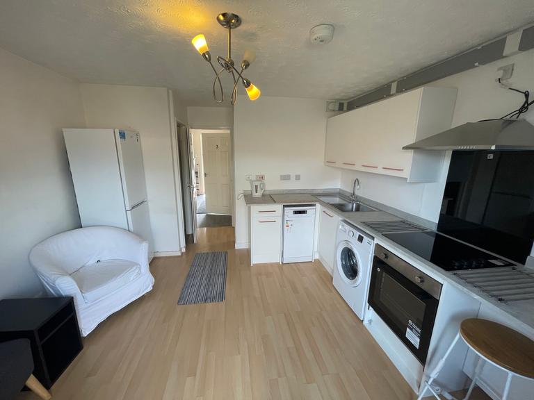 3 bedroom house for rent Meadow Close, Nottingham, NG2 3HZ UniHomes