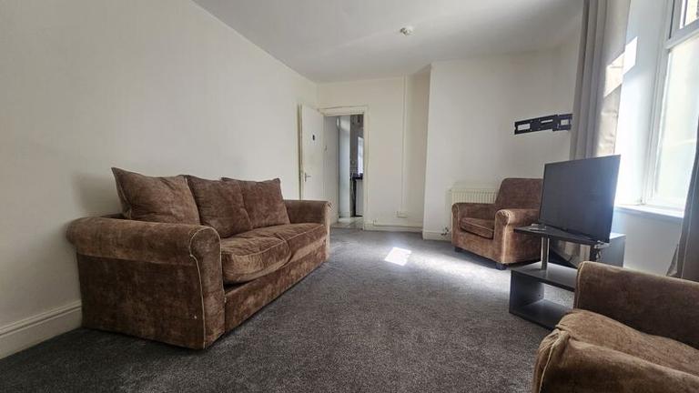 Llanbleddian Gardens, Cathays, Cardiff, CF24 4AT