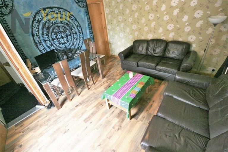 Thornville Terrace, Hyde Park, Leeds, LS6 1JT