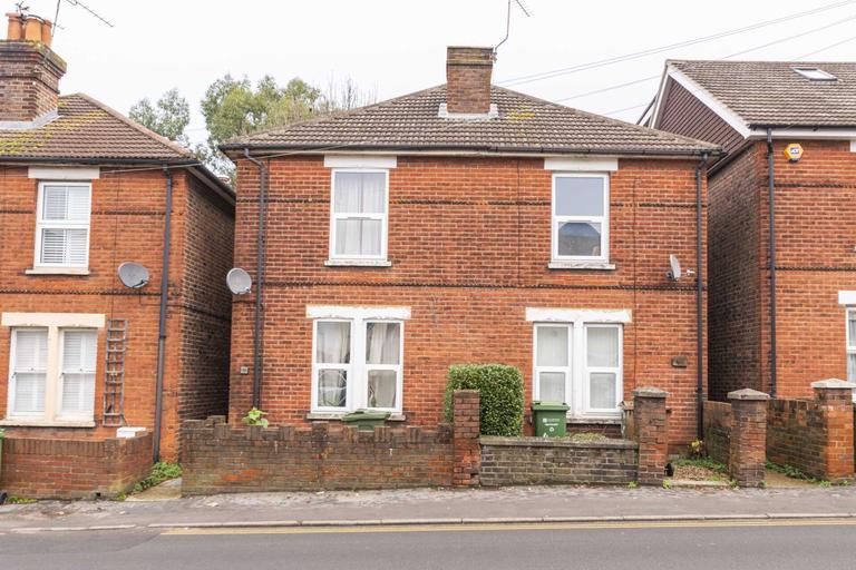 Guildford Park Road, Guildford, Surrey, GU2 7NF