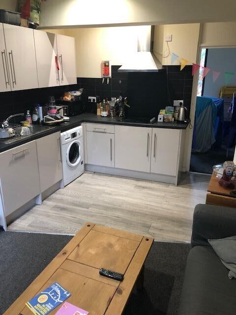 Melville Place, Woodhouse, Leeds, LS6 2LZ