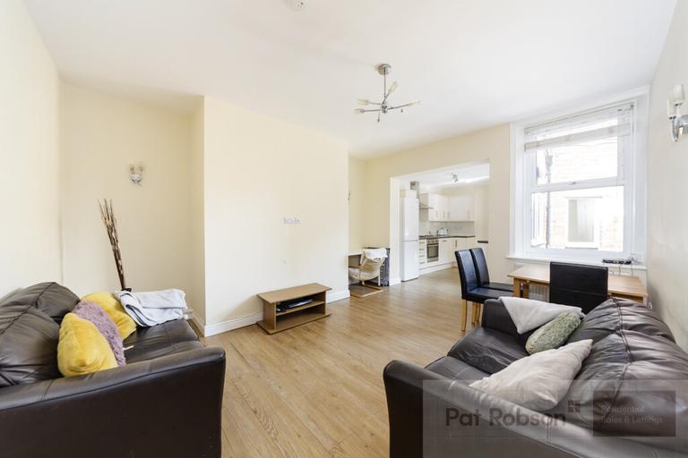 Myrtle Grove, Jesmond, Newcastle, NE2 3HT