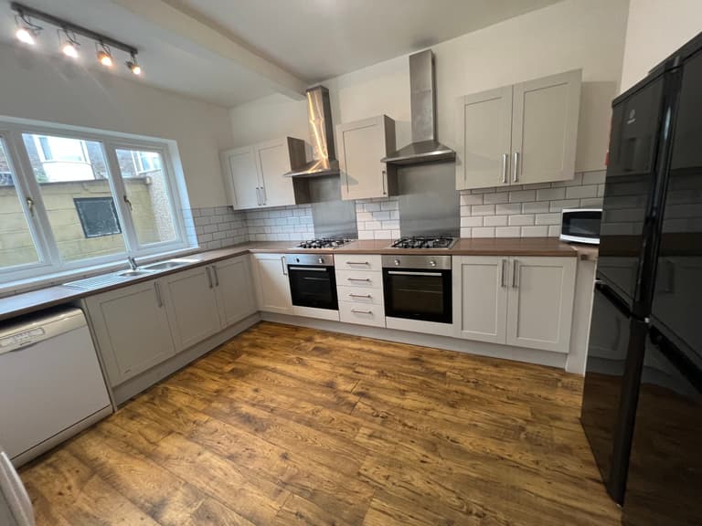 Mirador Crescent, Uplands, Swansea, SA2 0QX Mirador Crescent, Uplands, Swansea, SA2 0QX