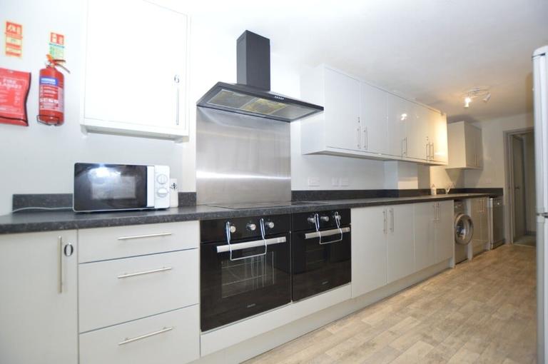 Bridge Farm Lane, North & West Earlham, Norwich, NR5 8NW