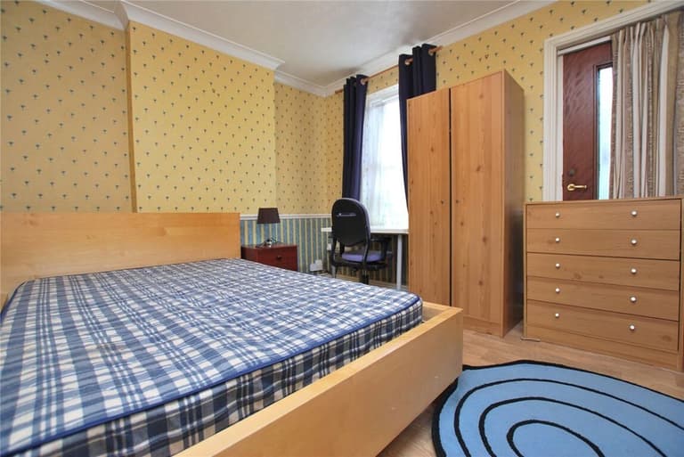 Walnut Tree Close, Guildford, Surrey, GU1 4UB Walnut Tree Close, Guildford, Surrey, GU1 4UB
