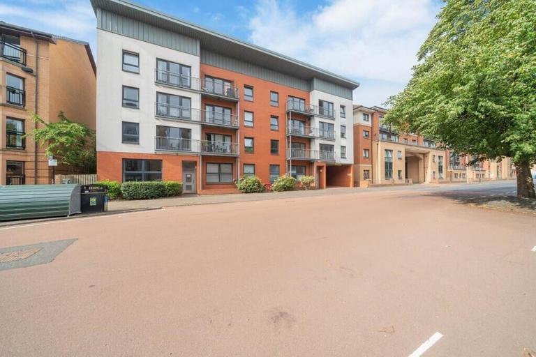 Kelvinhaugh Street, 1/2, City Centre, Glasgow, G3 8PP