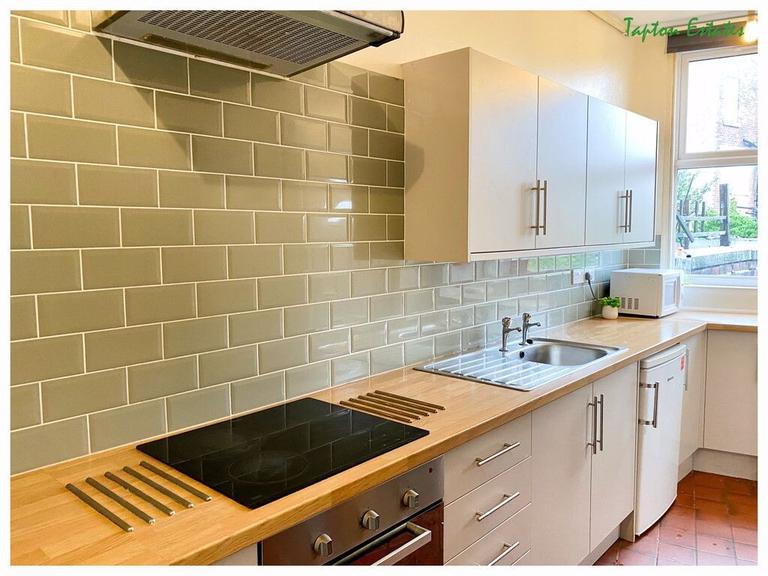 College Street, Broomhill, Sheffield, S10 2PH