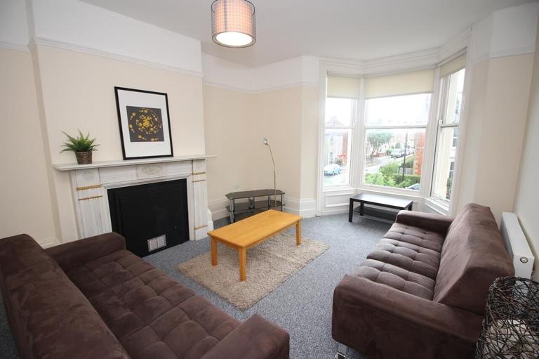 Jesmond (M), Jesmond, Newcastle, NE2 2DL