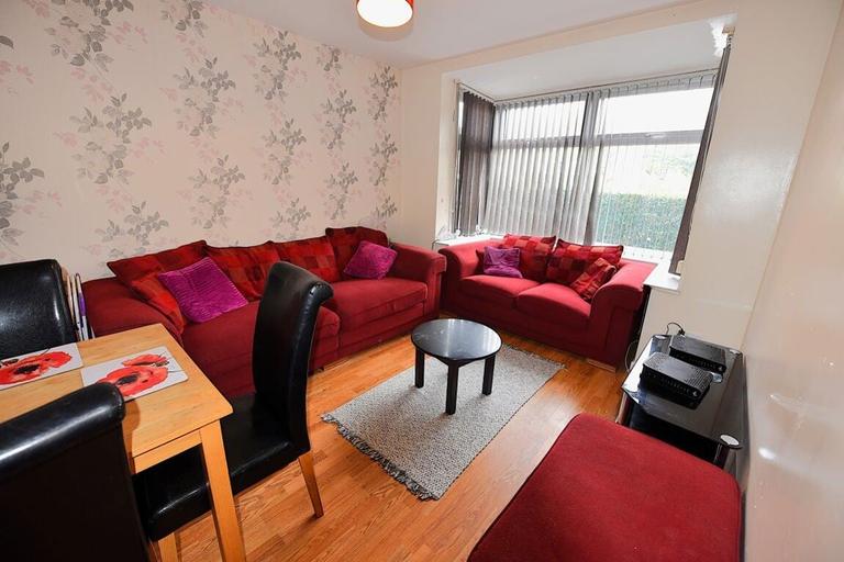 Mayville Road, Hyde Park, Leeds, LS6 1NF