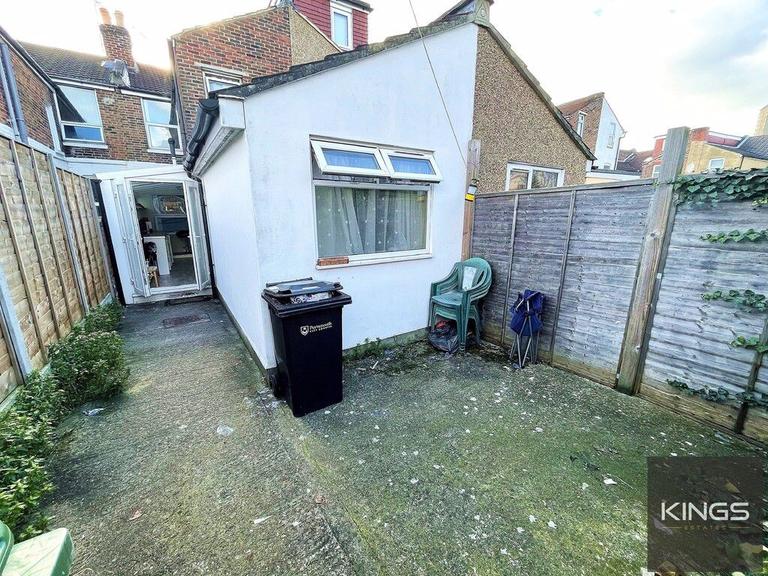 Baileys Road, Southsea, Portsmouth, PO5 1EA