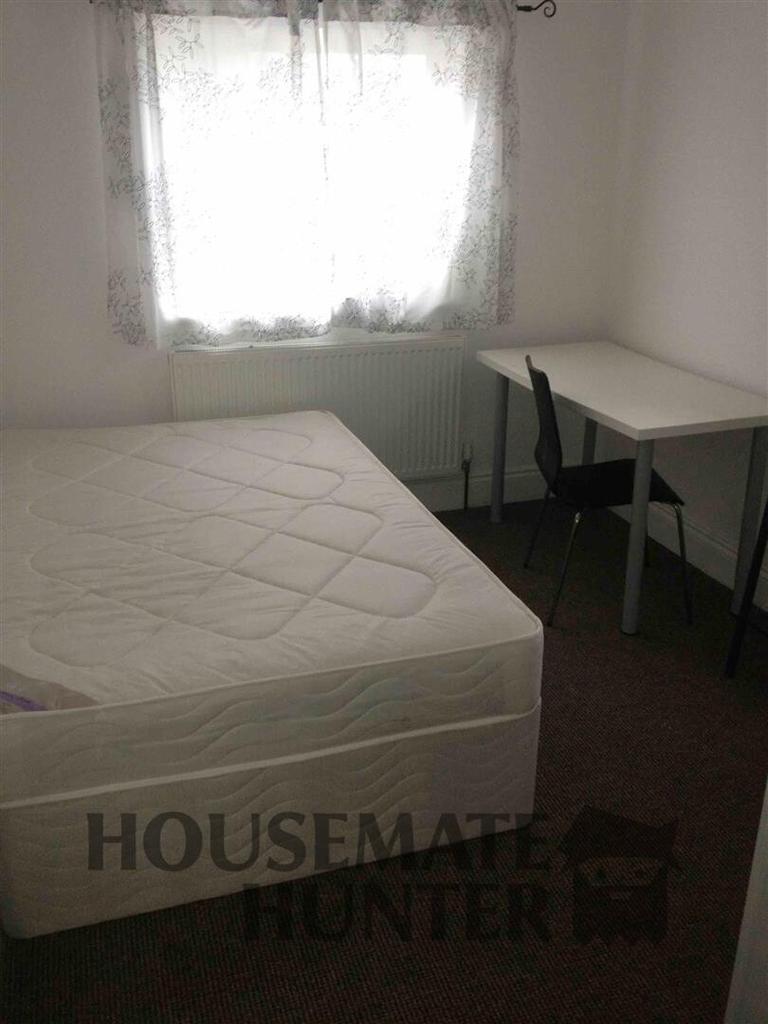 Stanfell Road, Clarendon Park, Leicester, LE2 3GA