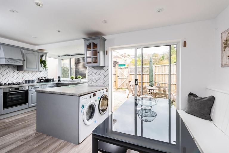 Newbridge Road, Newbridge, Bath, BA1 3LF