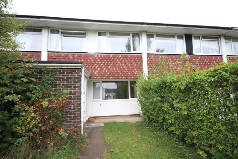 Guildford Park Avenue, Guildford, Surrey, GU2 7NJ Guildford Park Avenue, Guildford, Surrey, GU2 7NJ
