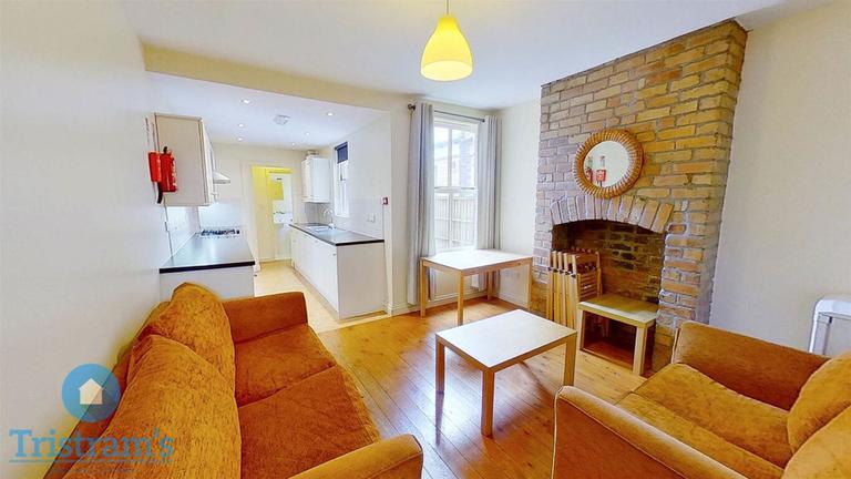 Cycle Road, Lenton, Nottingham, NG7 2DT