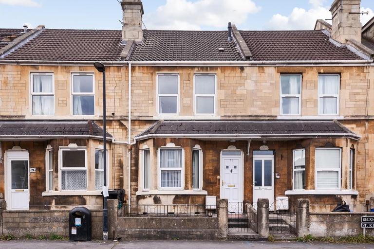 Beckhampton Road, Oldfield Park, Bath, BA2 3LN