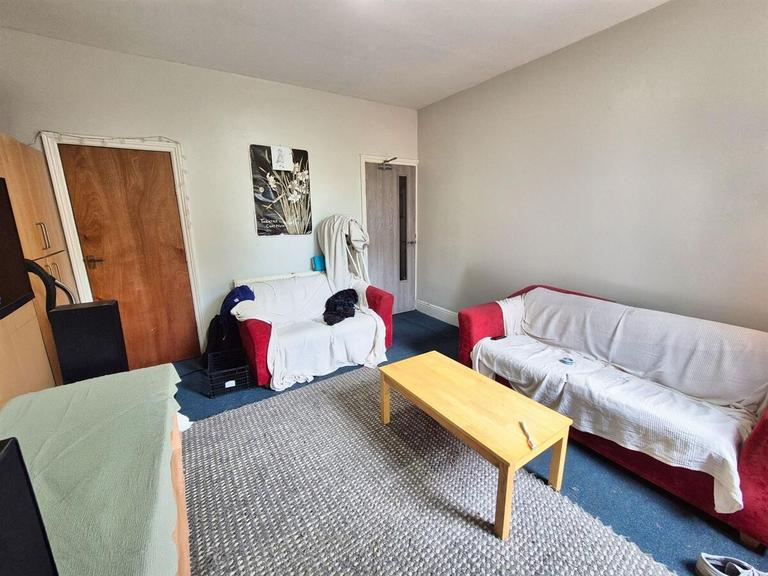 Rosa Road, Crookes, Sheffield, S10 1LZ