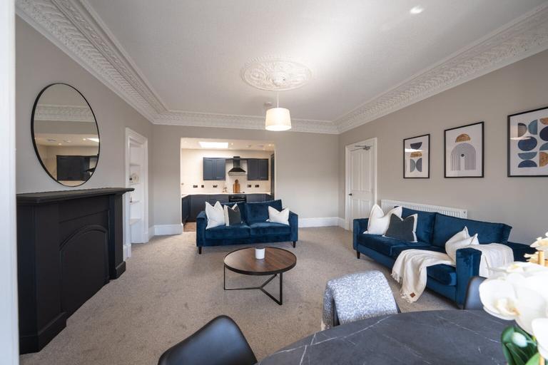 Haymarket Terrace, 4F2 (Flat 8), Haymarket, Edinburgh, EH12 5JZ